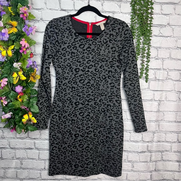 ₽💙2/$40💙Banana Republic Leopard Printed Long Sleeve Dress Size 2/XS - Picture 2 of 16